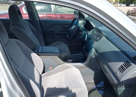 2005 Honda Pilot Lx z USA, uszkodzony, nr VIN 2HKYF18145H517476